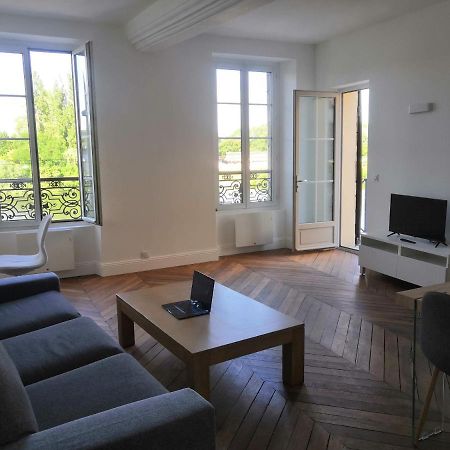 Grand 2P Terrasse Bord De Seine Apartment Mantes-la-Jolie Luaran gambar