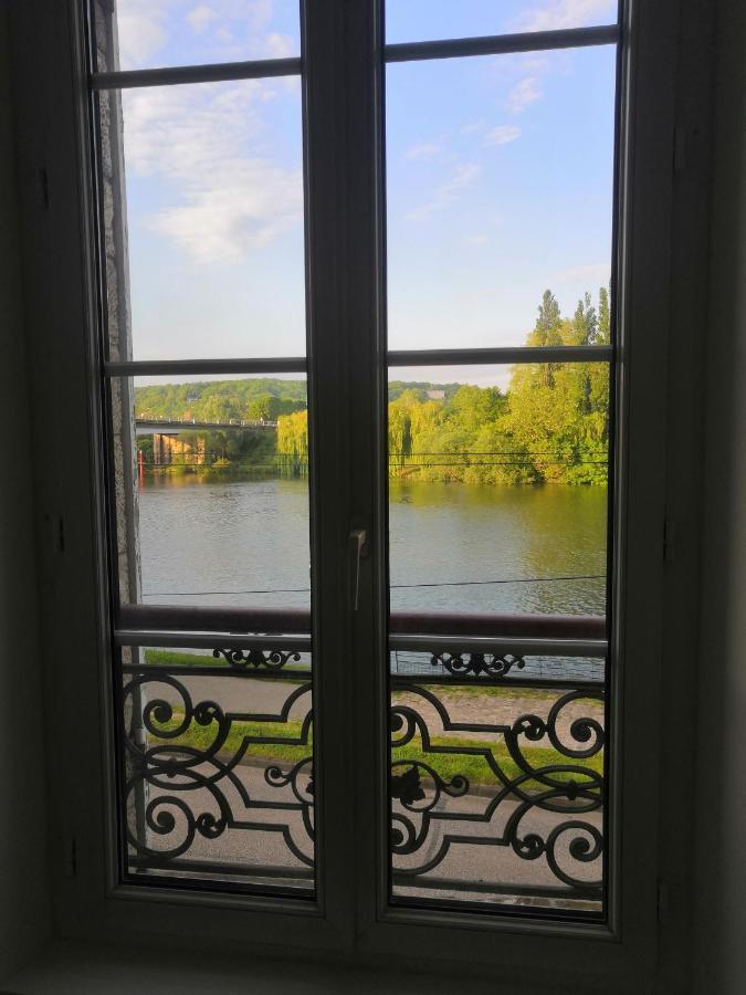 Grand 2P Terrasse Bord De Seine Apartment Mantes-la-Jolie Luaran gambar